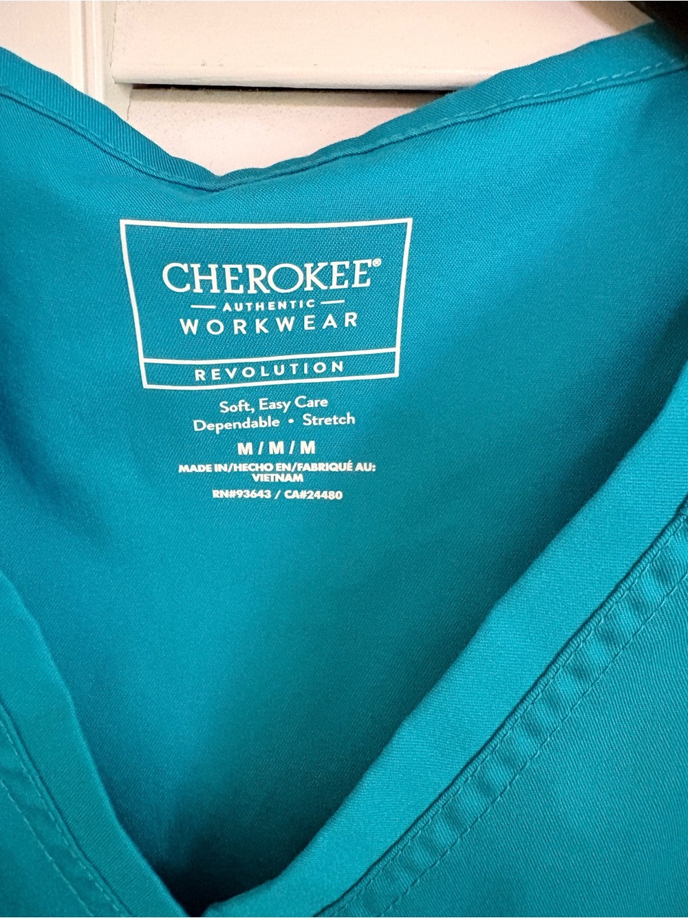 Cherokee Scrub Set - Picture 2 of 6